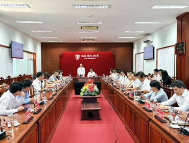 Bộ Giáo dục và Đào tạo khảo sát tại Đại học Huế về cơ chế, chính sách phát triển 3–5 đại học tinh hoa 