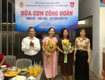 Trung tâm Phục vụ sinh viên tổ chức “Bữa cơm Công đoàn”