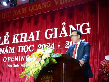 PGS.TS. Lê Anh Phương, Giám đốc Đại học Huế: ''Xin gửi ngày nắng đẹp hôm nay cho chúng ta với thông điệp từ Đại học Huế: Hãy để tâm hồn thanh thản để bắt đầu hoàn thành những giấc mơ, biến nó thành có thật trong cuộc đời này!''