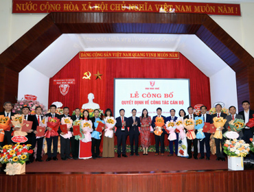 Đại học Huế tổ chức Lễ Công bố quyết định về công tác cán bộ