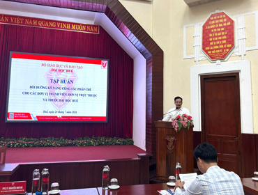 Đại học Huế tập huấn kỹ năng pháp chế, ứng dụng AI trong soạn thảo văn bản